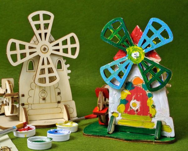 Окрашенные игрушки