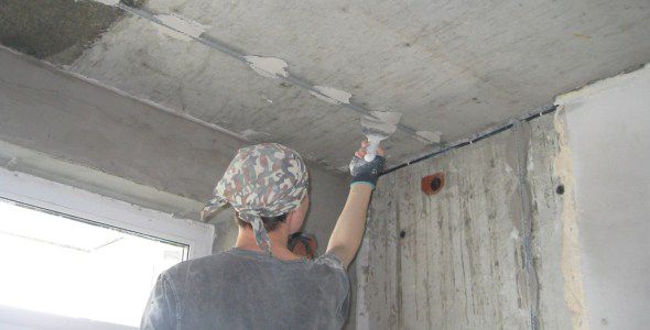 Установка маяков на потолок